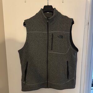 Men’s The North Face Gray Fleece Vest